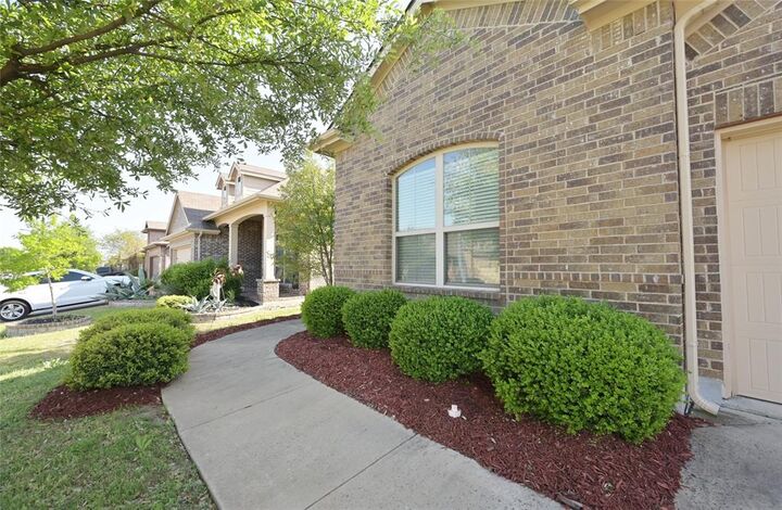 Property Photo:  5933 Comanche Peak Drive  TX 76179 