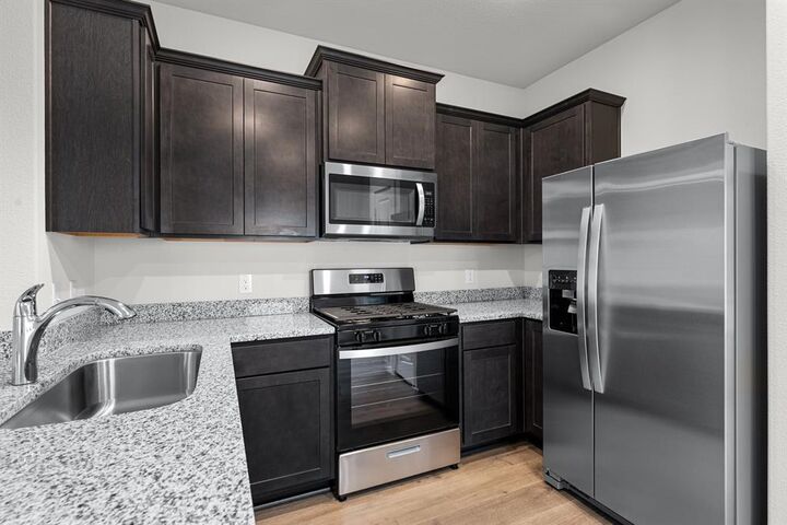 Property Photo:  3921 Starry Night Cove  TX 75092 