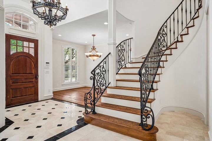 Property Photo: 4709 Strait Lane TX 75010