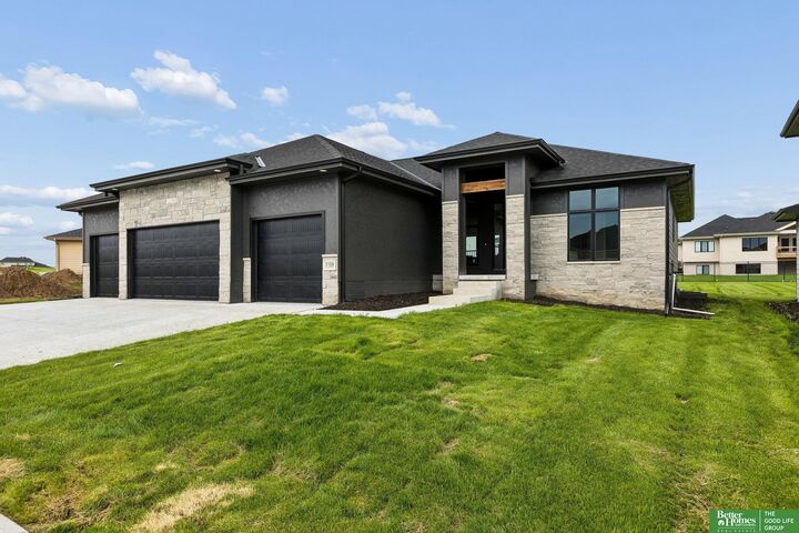 Property Photo:  5708 N 195th Street  NE 68022 