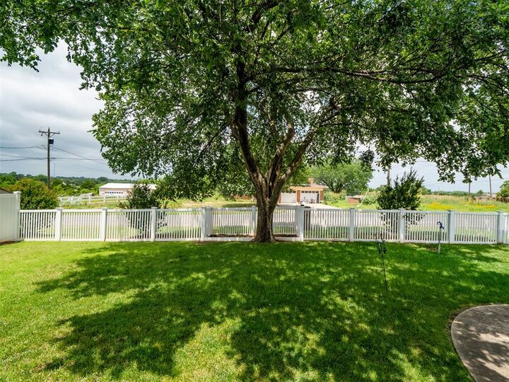 Property Photo:  16003 Gaddy Road  OK 74801 