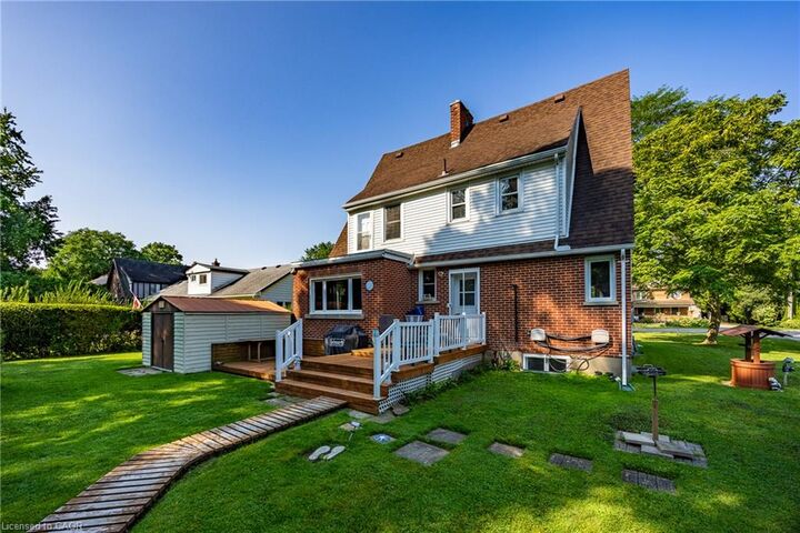 Property Photo: 729 Norfolk Street N ON N3Y 3R3