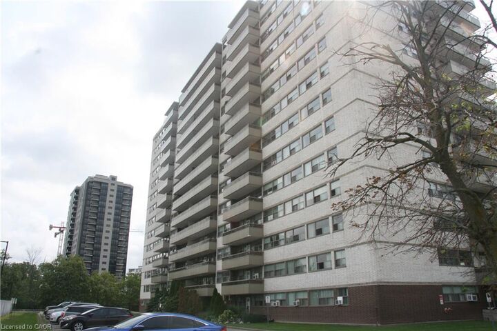 Property Photo: 215 Glenridge Avenue 406 ON L2R 3G7