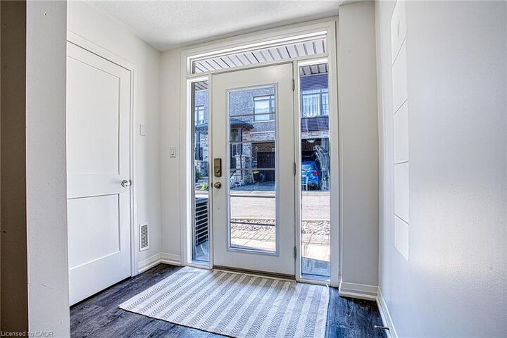 Property Photo: 5000 Connor Drive 25 ON L3J 0T4