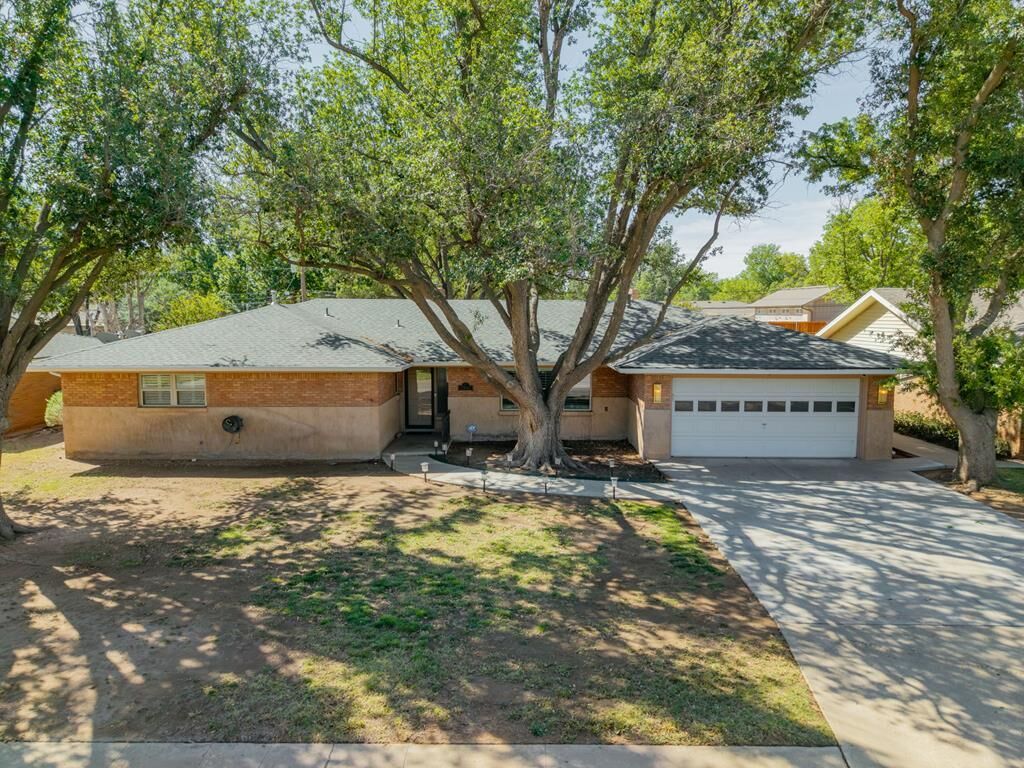 Property Photo: 2507 Gulf Ave TX 79705