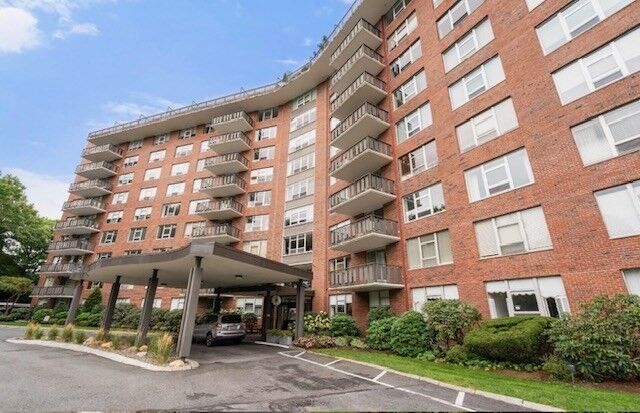 Property Photo: 280 Boylston 213 MA 02467