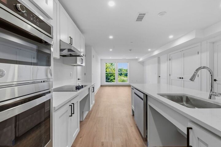 Property Photo:  26 Union St 305  MA 01760 