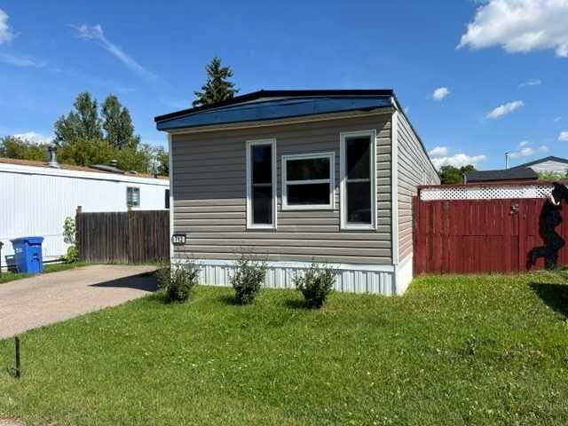 Property Photo: 6834 59 Avenue #712 AB T4P 1C9