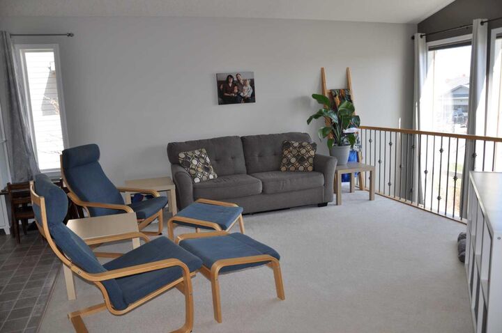 Property Photo: 47 Riverbrook Close W AB T1J 0J5