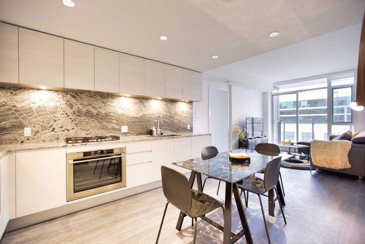 310 12 Avenue SW 505 — photo 1