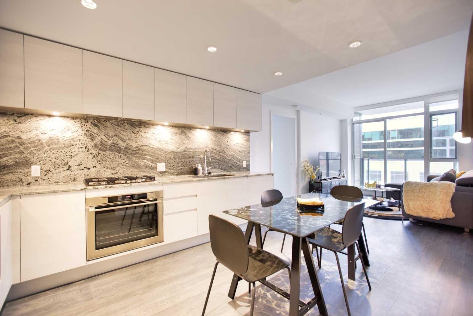 Property Photo: 310 12 Avenue SW 505 AB T2R 0C7