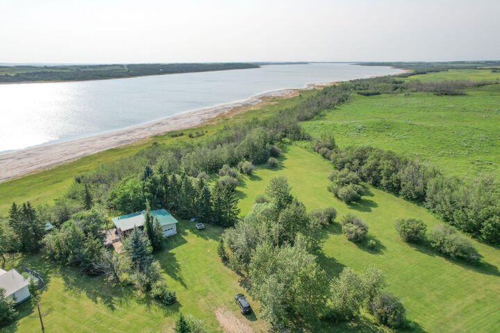 Property Photo: 43182 Range Road 214 126 AB T0B 0H0