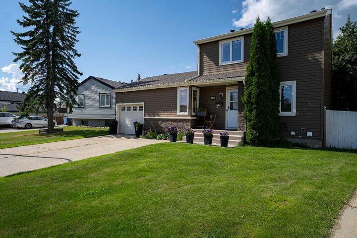 Photo de la propriété:  108 Norbasca Bay  AB T9H 4T6 