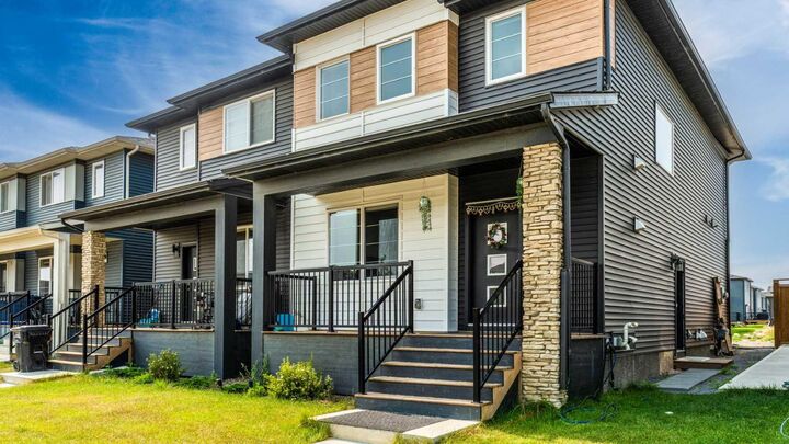 Property Photo:  1813 Cornerstone Boulevard NE  AB T3N 2L7 