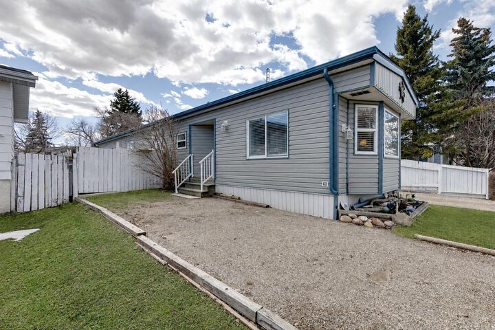 Property Photo: 240 Big Hill Circle SE AB T4A 1P8