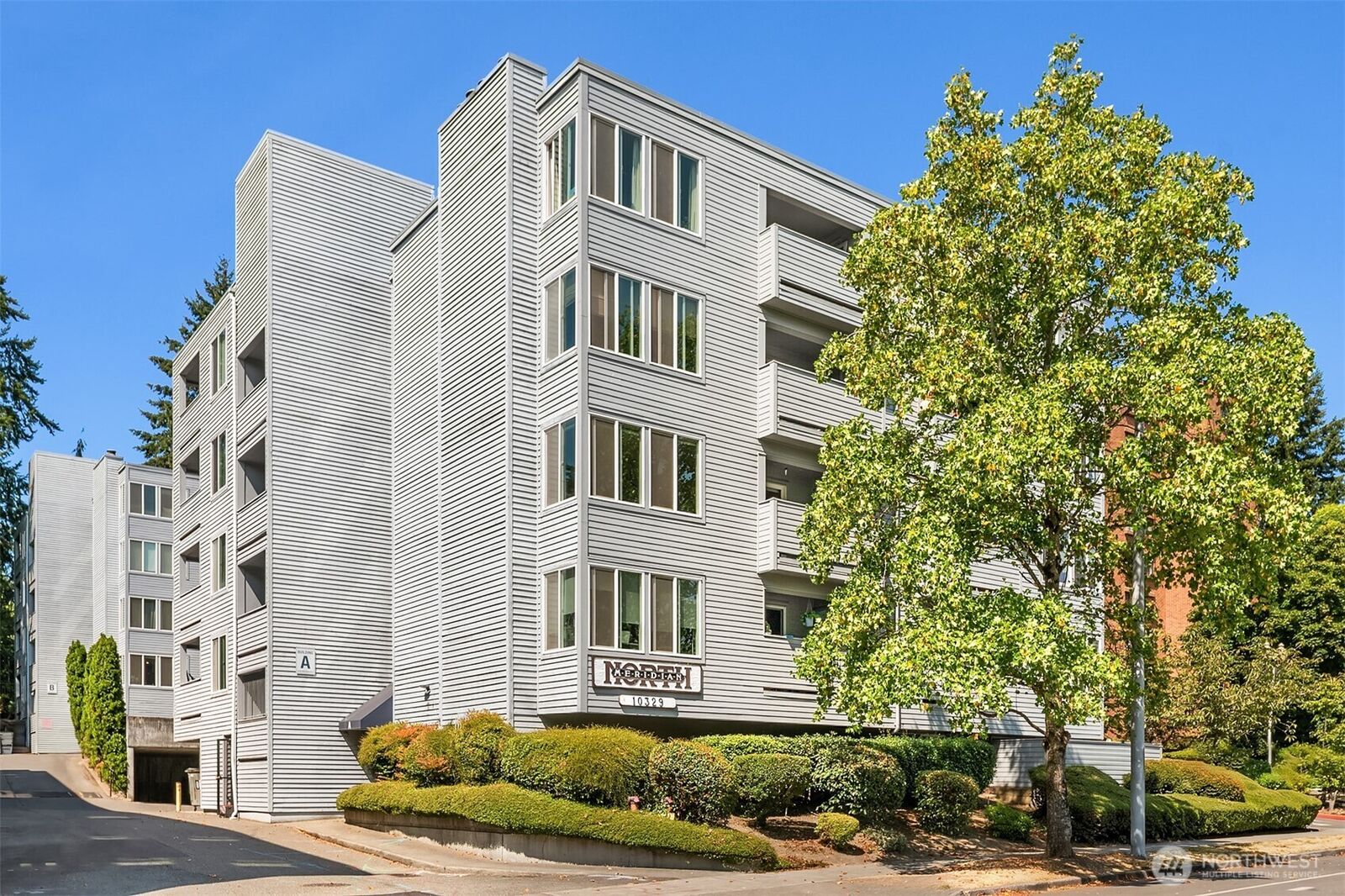 Property Photo: 10329 Meridian Avenue N 202 WA 98133
