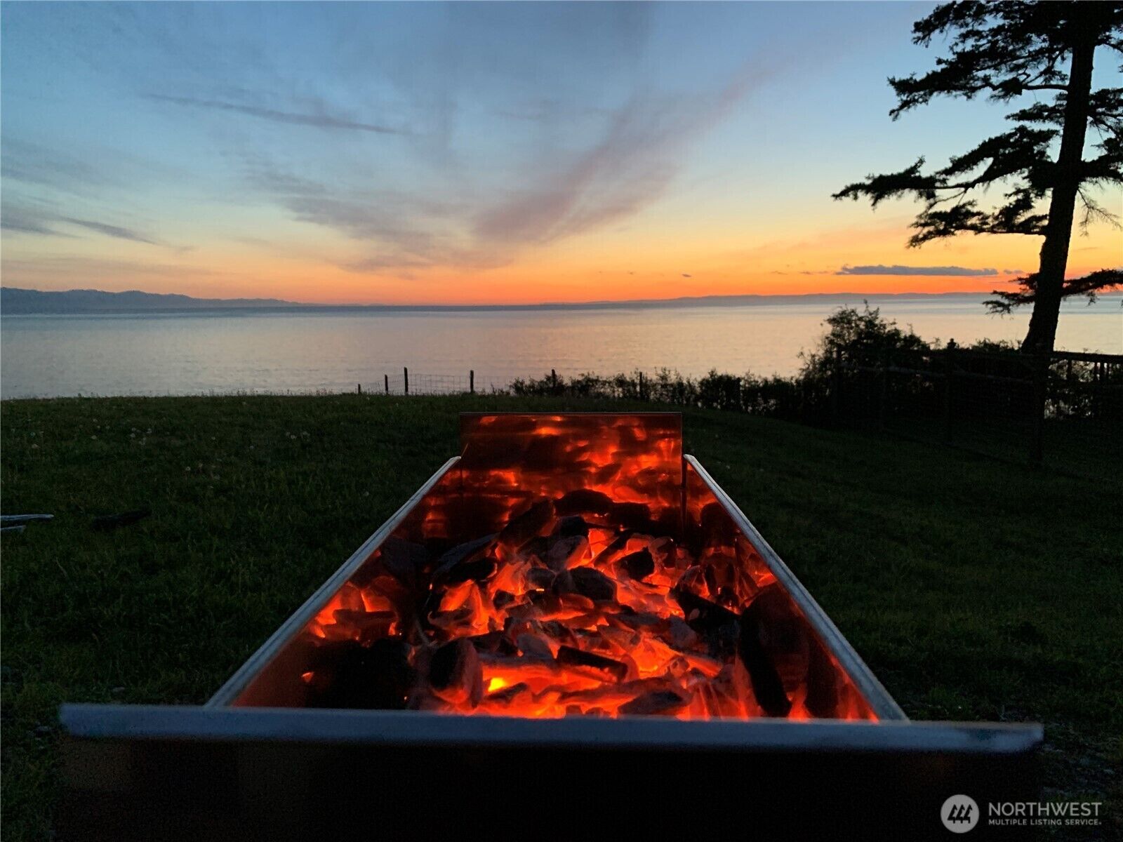 Property Photo: 1399 W Beach Road WA 98277