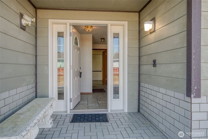 Property Photo:  1497 E Ocean Shores Boulevard SW  WA 98569 
