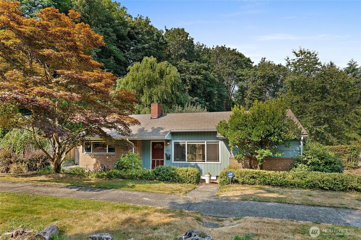 Property Photo: 4801 45th Avenue S WA 98118