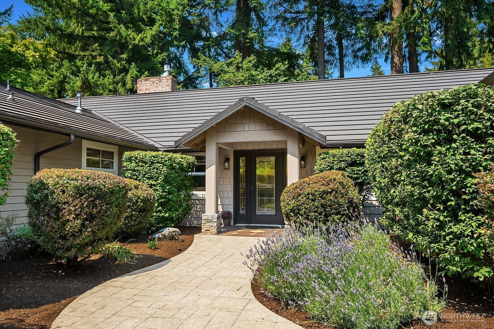 Property Photo: 8534 SE 79th Place WA 98040