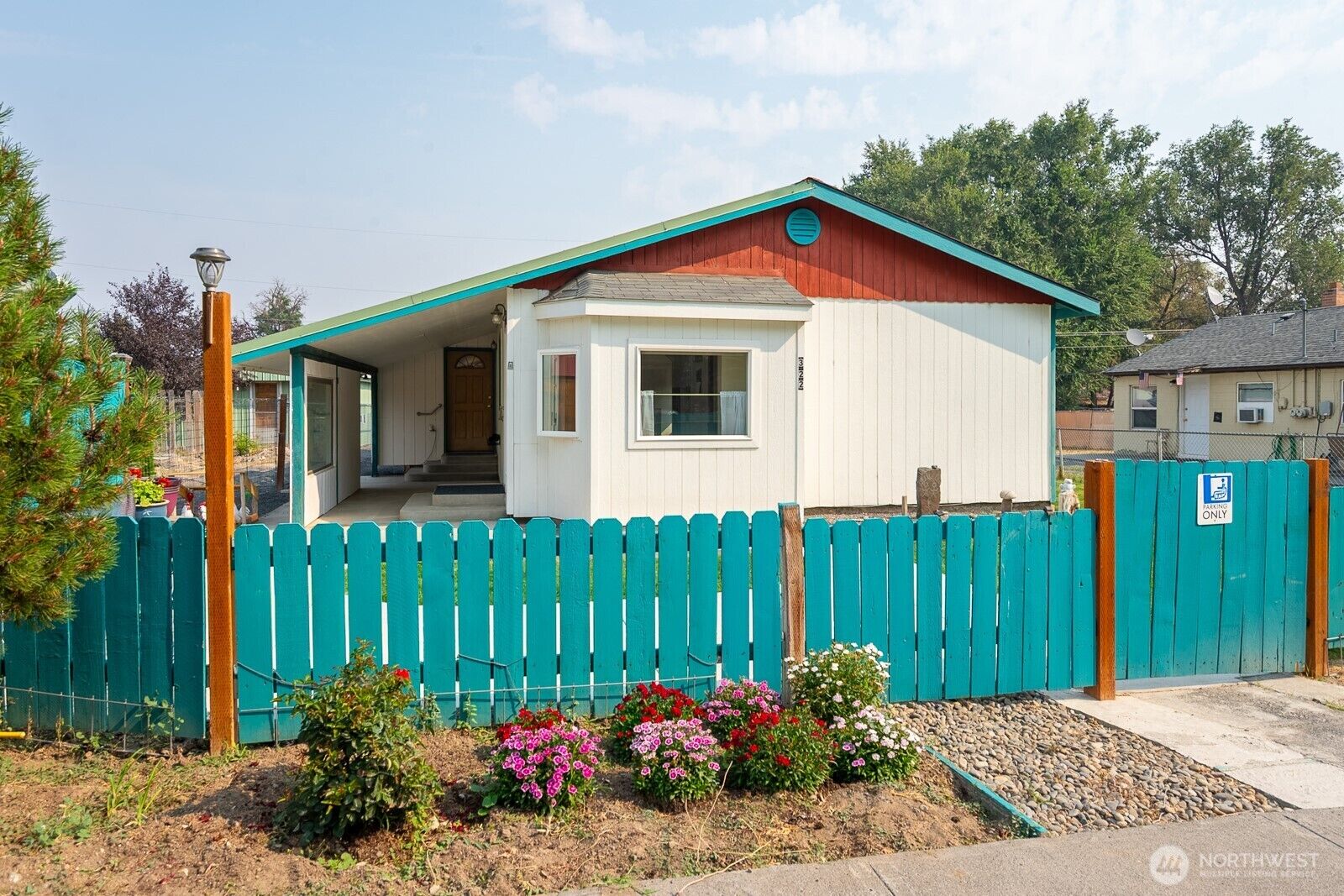 Property Photo:  322  3rd Avenue SE  WA 98851 