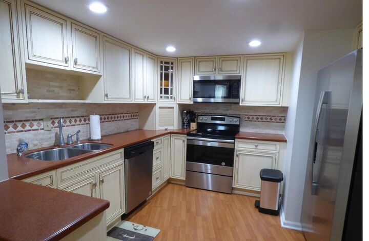 Property Photo:  2800 N Ocean Drive B-5C  FL 33404 