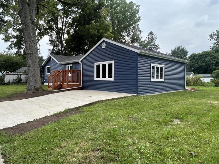 Property Photo: 803 Enterprise Street MI 49107