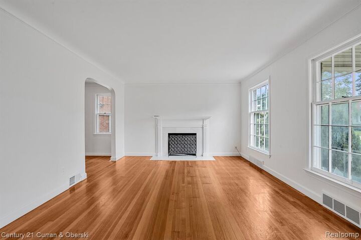 Property Photo:  23828 Hollander Street  MI 48128 