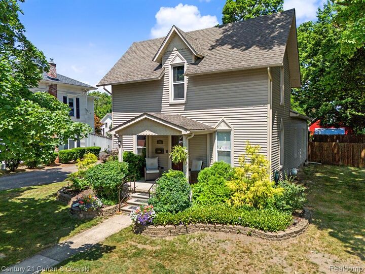 Property Photo:  323 E Liberty Street  MI 48178 