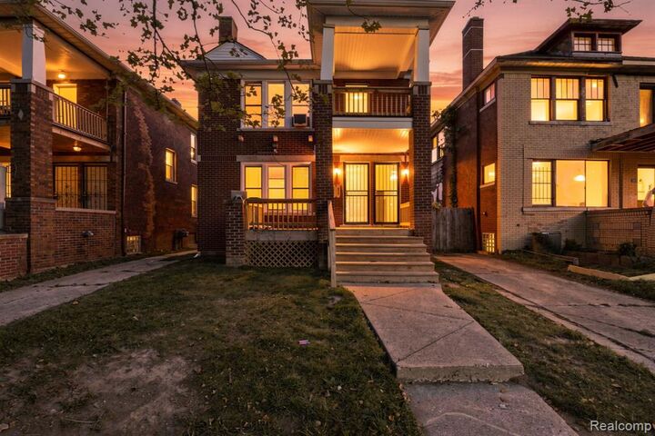 Property Photo: 3304 Clairmount Street MI 48206