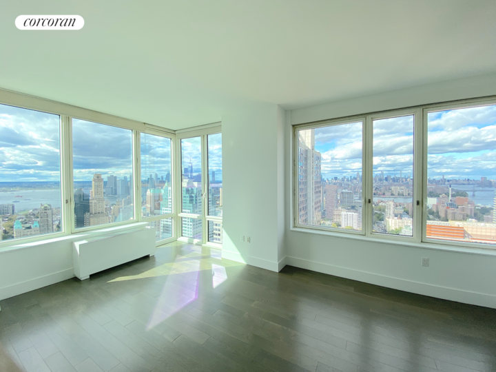 Property Photo:  388 Bridge Street 43H  NY 11201 