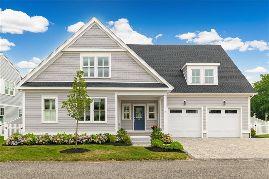 Property Photo:  5 Portsmouth Lane  RI 02871 