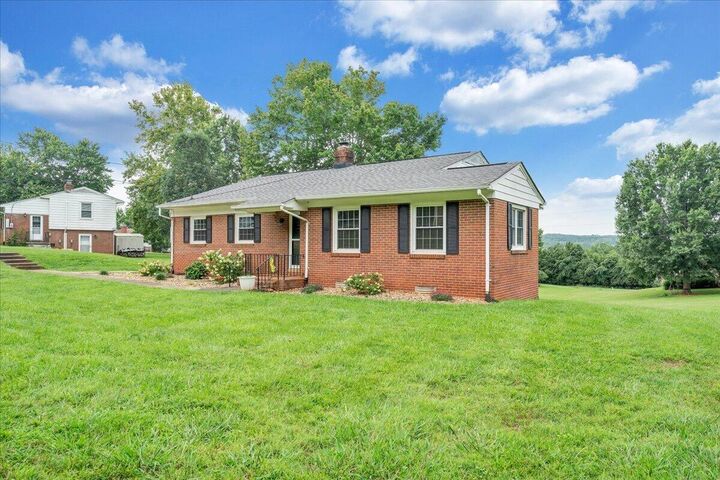 Property Photo: 235 Arthur Cir VA 24088