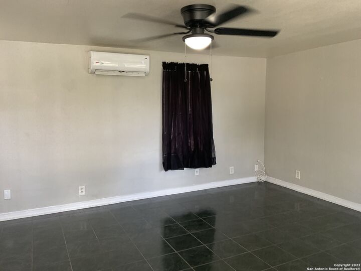 Property Photo:  11916 Grapevine St  TX 78245 