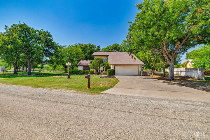 Property Photo: 1581 Becker Lane TX 76904