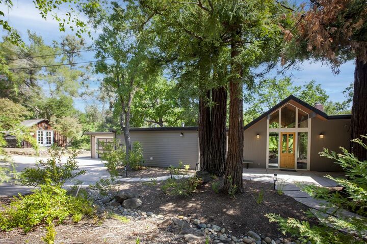 Property Photo:  13945 Vista Regina  CA 95070 