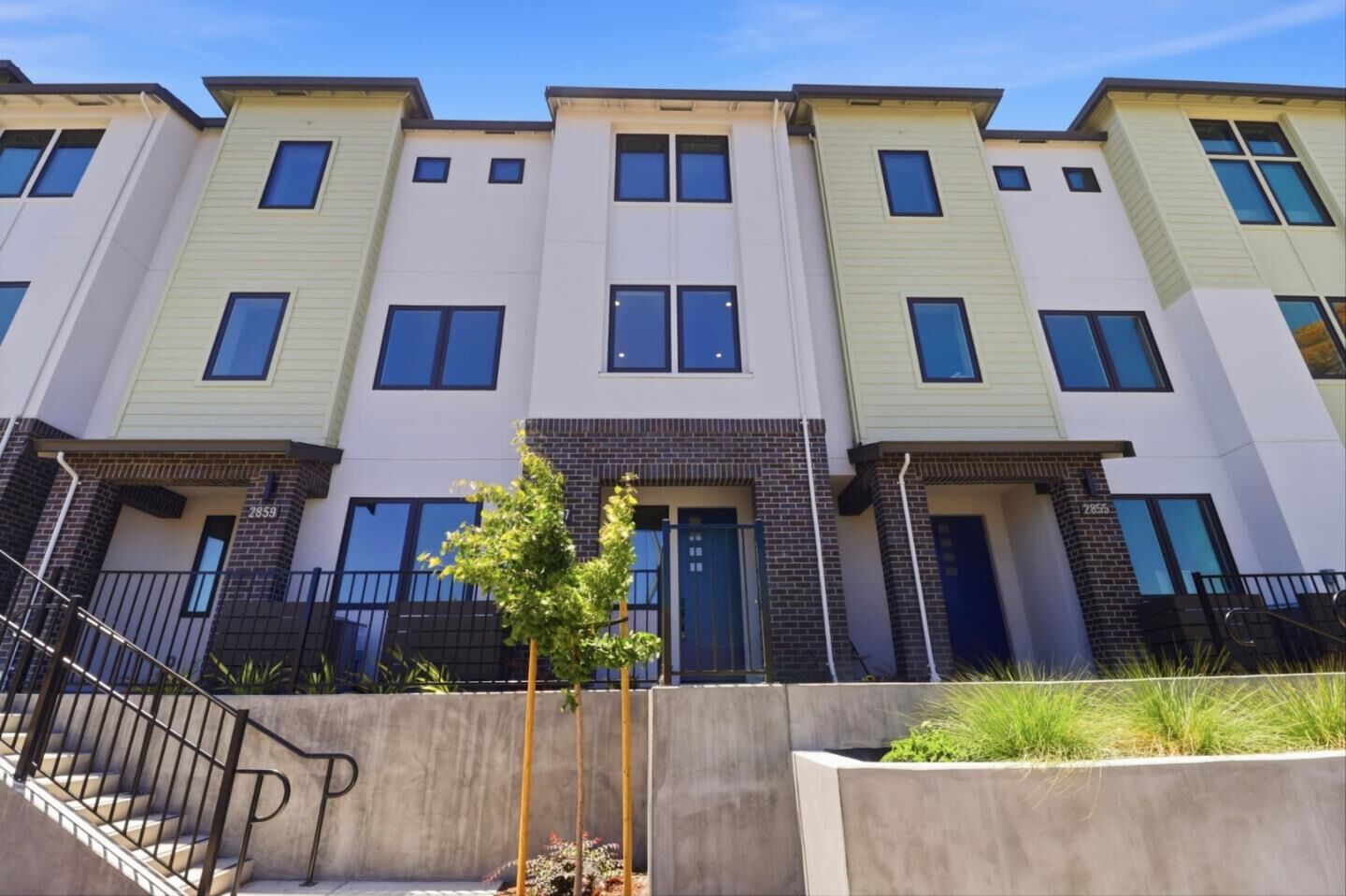 Property Photo:  2861 Josephine Lane  CA 94303 