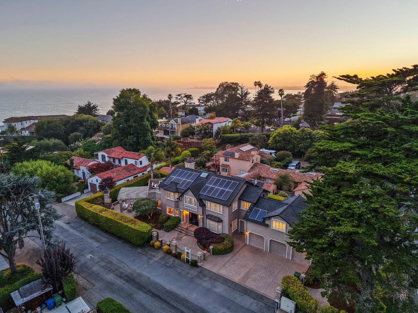 Property Photo:  400 Seaview Drive  CA 95003 