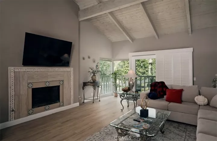Property Photo: 46632 Arapahoe Ln #B CA 92210