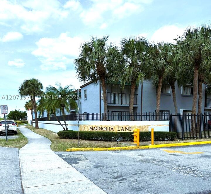 Property Photo: 7401 SW 152nd Ave 208-1 FL 33193