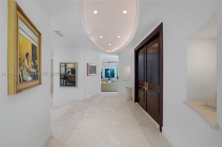 Property Photo: 3460 S Moorings Way FL 33133