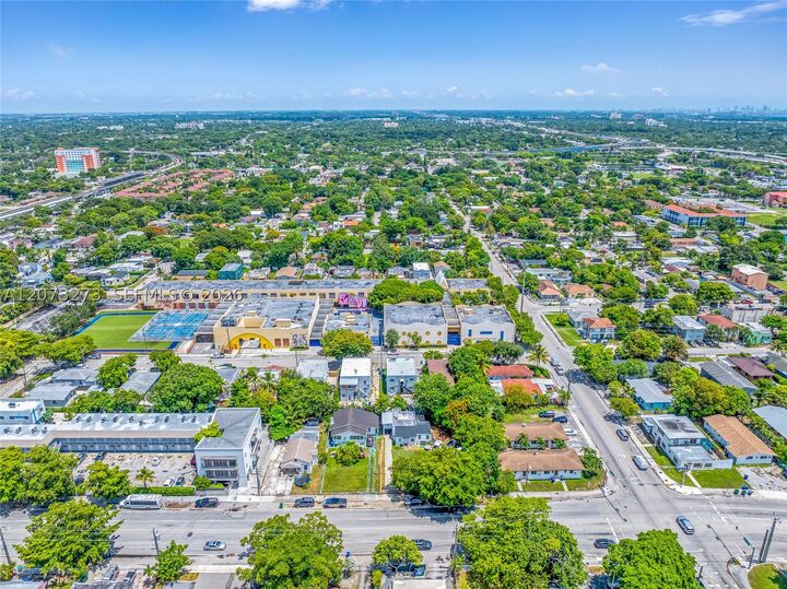 Property Photo:  2900 NW 10th Ave  FL 33127 