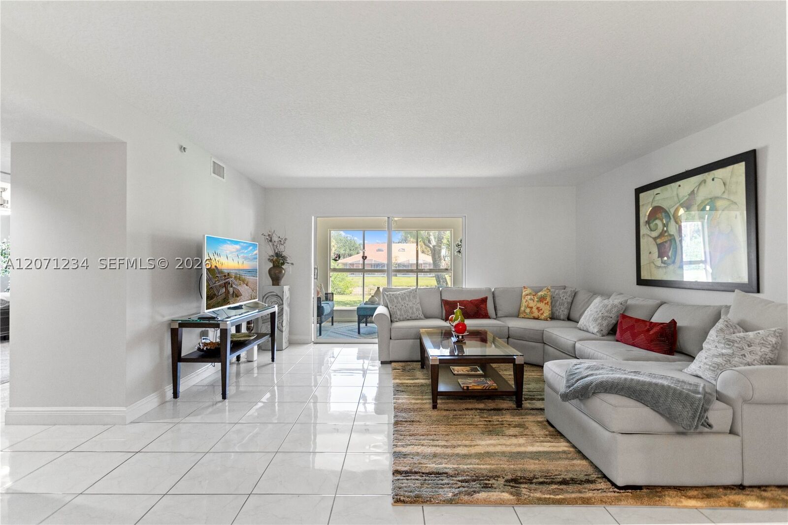 Property Photo: 5876 Regal Glen Dr 101 FL 33437