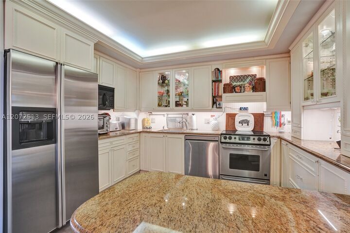 Property Photo: 11113 Biscayne Blvd 1156 FL 33181