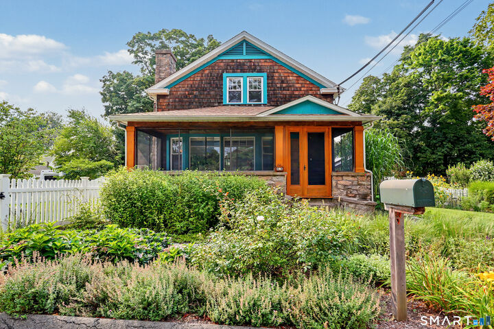 Property Photo: 44 Taylor Place CT 06405