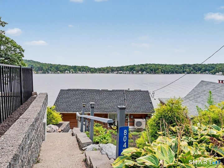 Property Photo:  804 West Wakefield Boulevard  CT 06098 