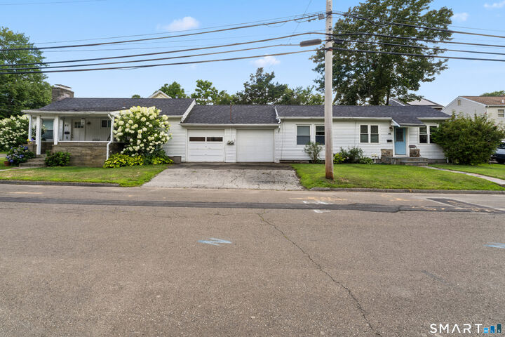 Property Photo:  40 Mills Avenue  CT 06460 