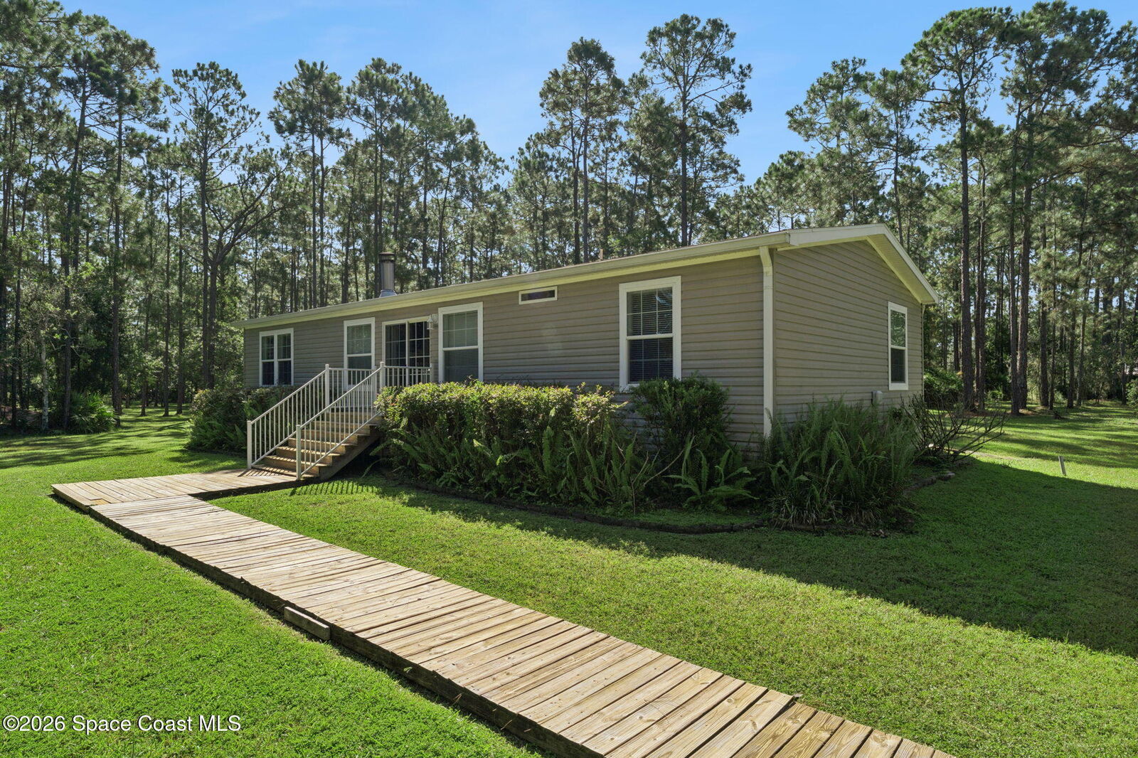 Property Photo:  1161 Lake Harney Woods Boulevard  FL 32754 