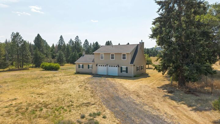 Property Photo:  24224 N Dalton Rd  WA 99006 