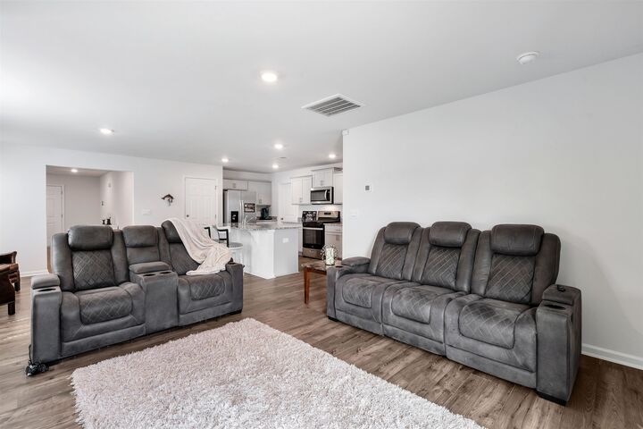 Property Photo:  1808 Bridle Lane  SC 29376 
